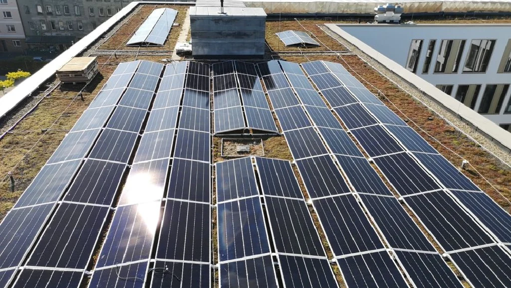 iKratos Photovoltaik Flachdach